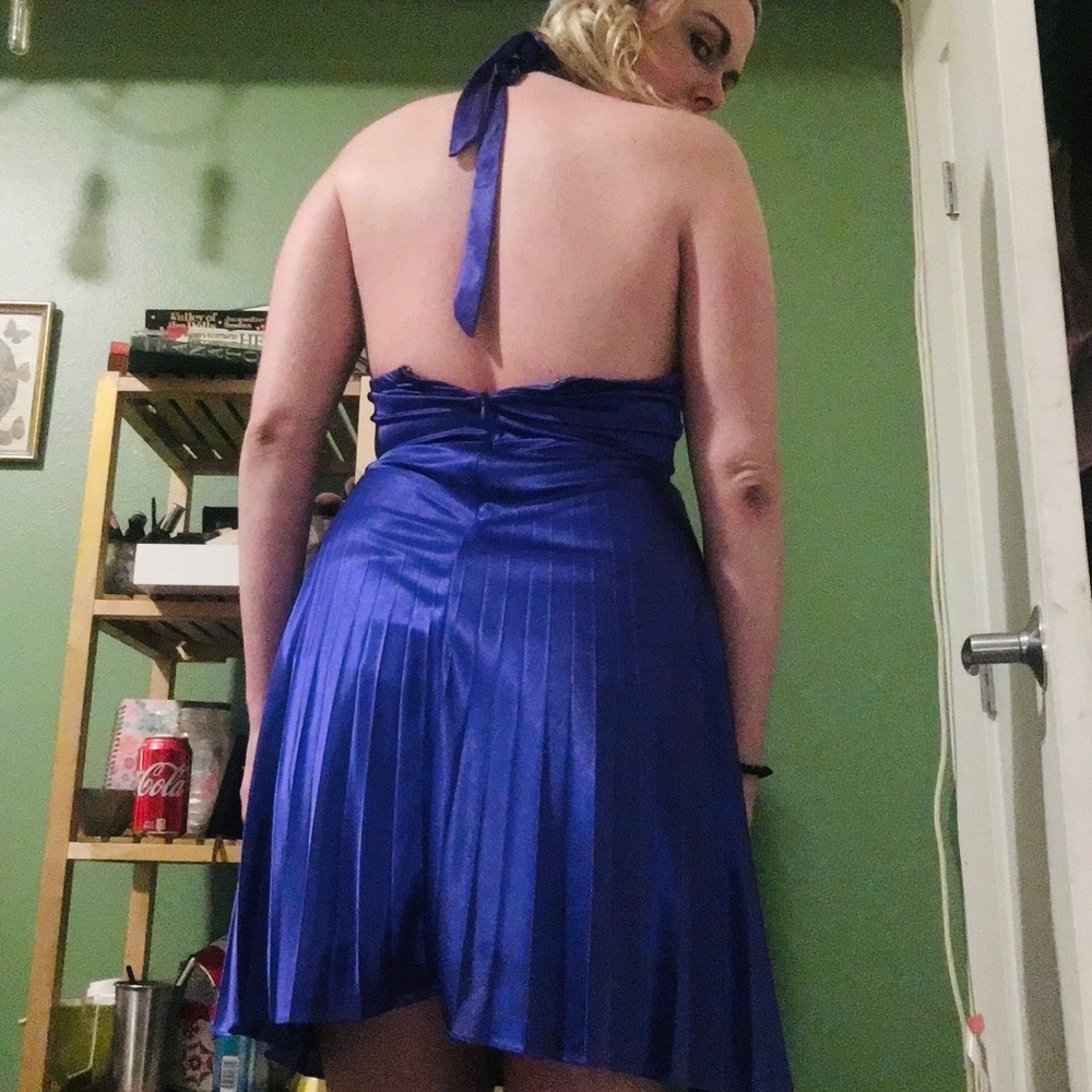 Purple dress - Picture 3 of 3